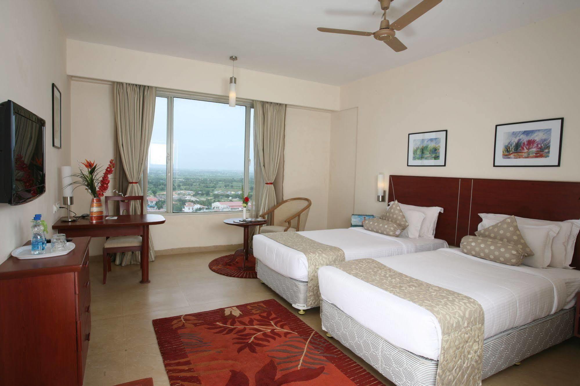 Oh Biz Premier At Leonia Hotel Hyderabad Exterior foto